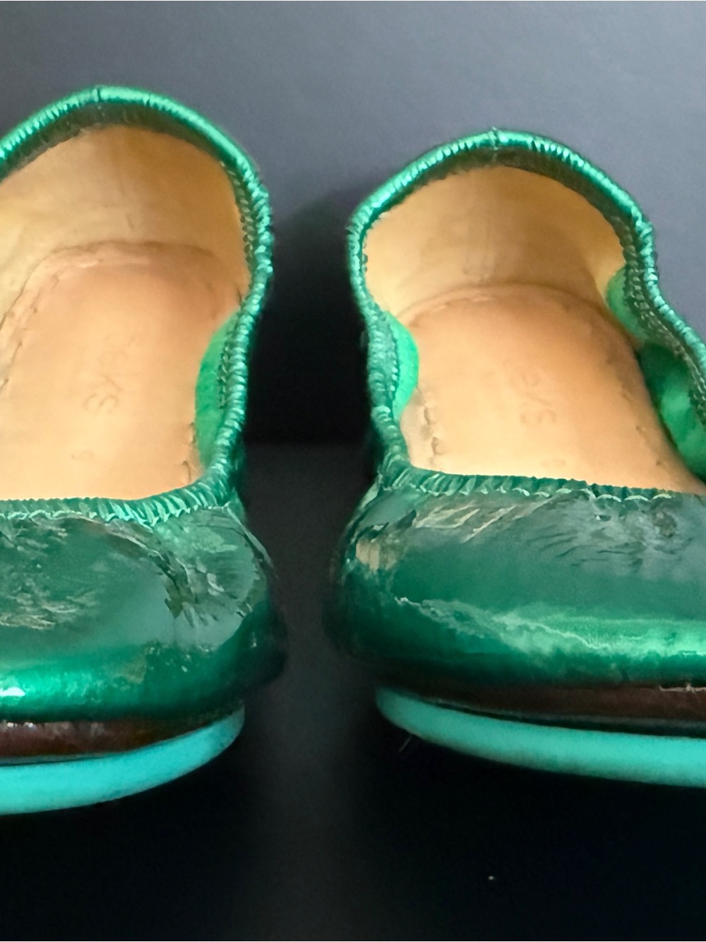 Tieks size 9 - Emerald Green - Picture 3 of 7